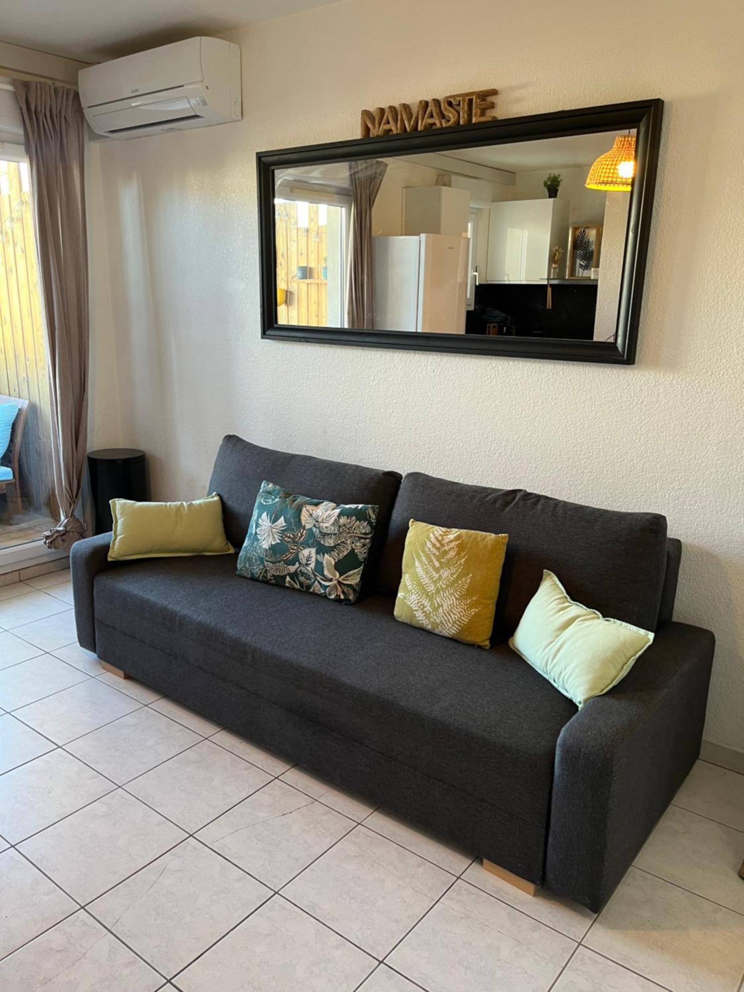 Апартаменти Joli T2/ Tram/ Clim/ Parking/ Wifi/ Piscine Монпельє Екстер'єр фото